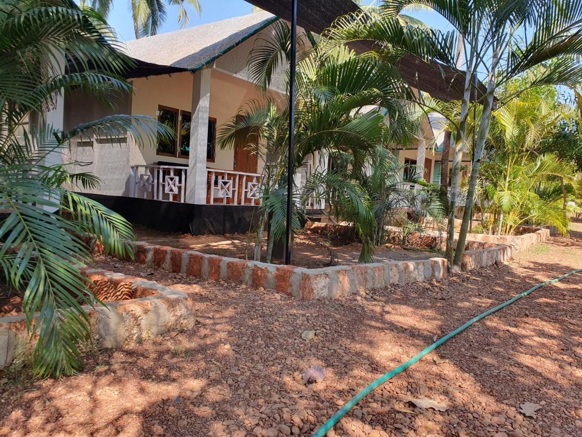 Saxony Village Resort Agonda Esterno foto